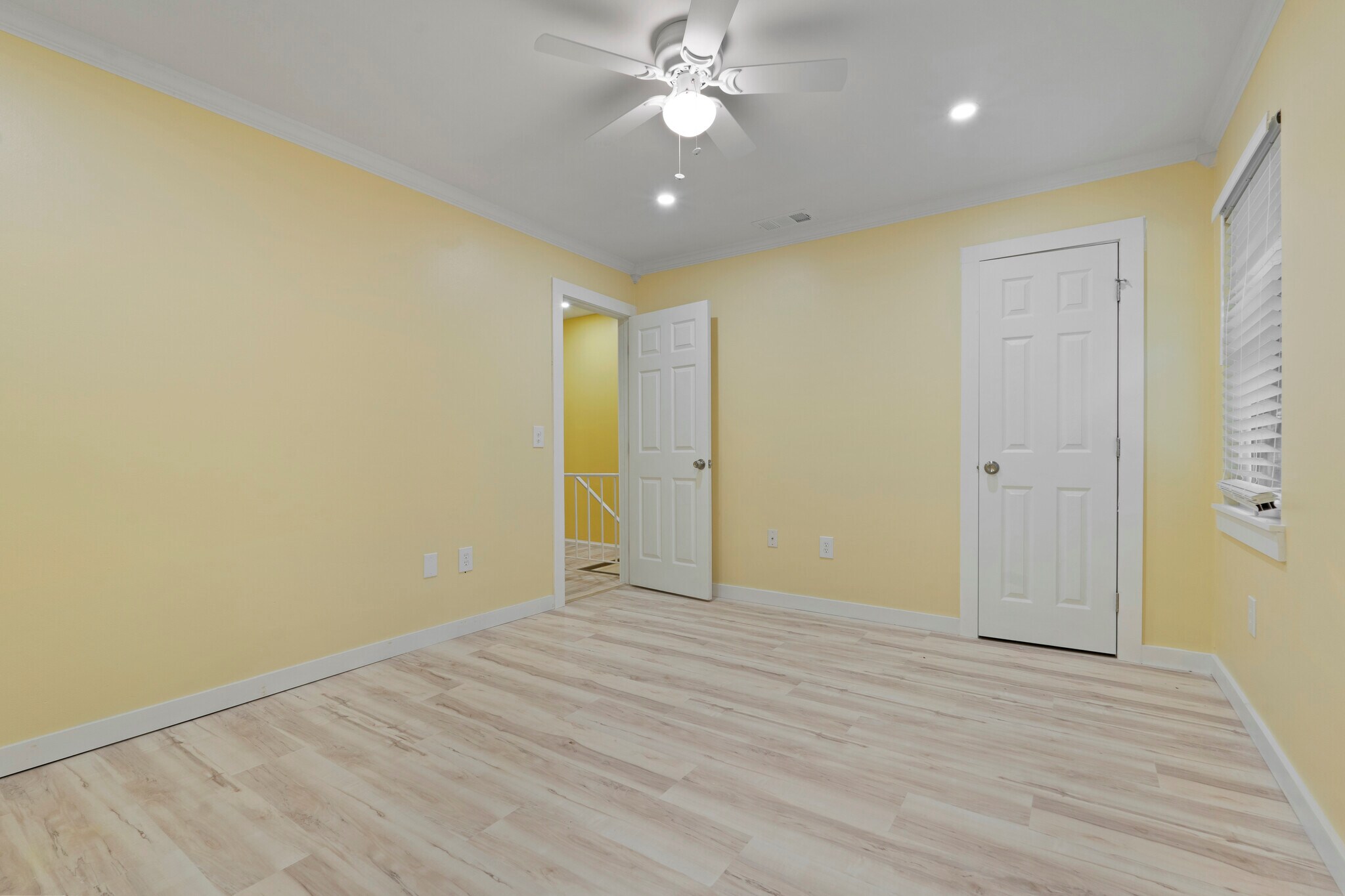 Building Photo - 400 William Hilton Pky
