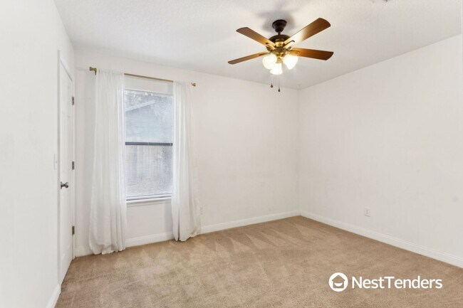 Building Photo - Great Amelia Island Location!