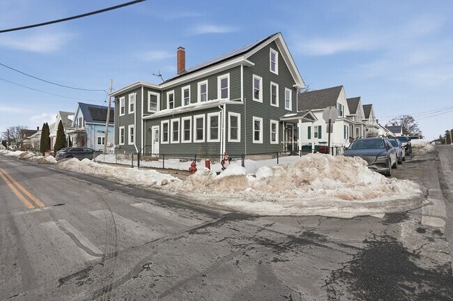 Building Photo - 116 Coburn St