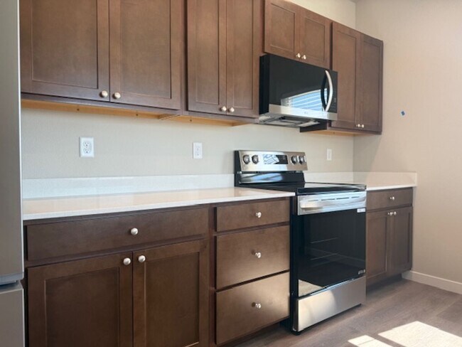Building Photo - 1370 Howling Moon Wy