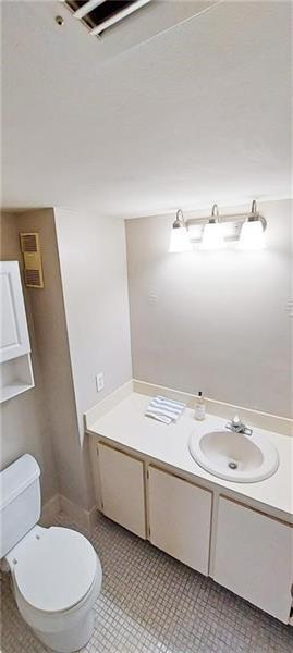 Building Photo - 2108 S Cypress Bend Dr