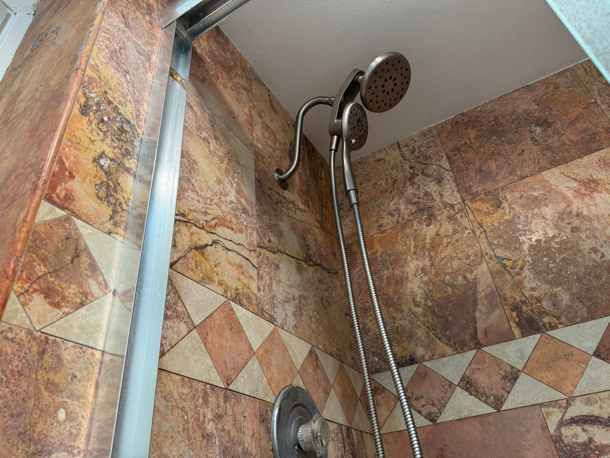 Primary shower - 2700 Cahuenga Blvd E