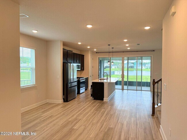 Building Photo - 47 Winged Elm Ct