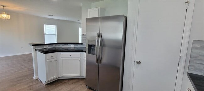 Building Photo - 9543 Maxson Dr