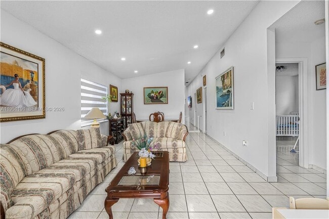 Building Photo - 7117 W 30th Ln