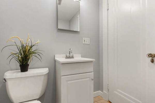 Building Photo - 23 Fessenden Rd