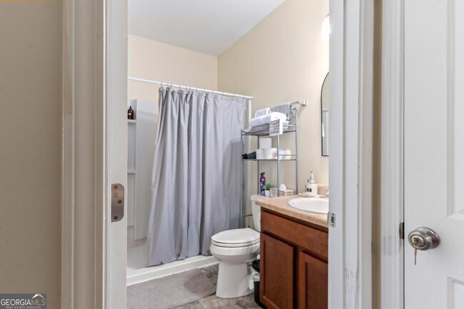 Building Photo - 2896 S Hills