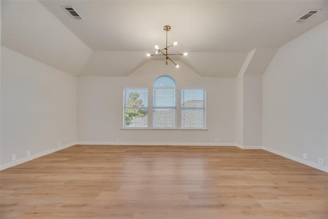 Building Photo - 2414 Thorntree Dr