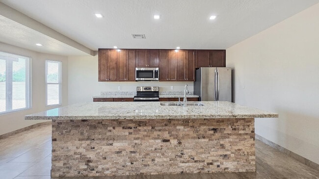 Building Photo - 11740 N 74th Dr