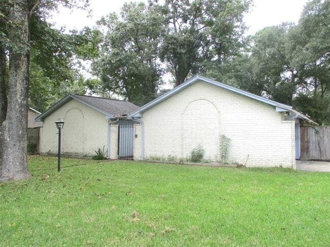 Building Photo - 25419 Glen Loch Dr