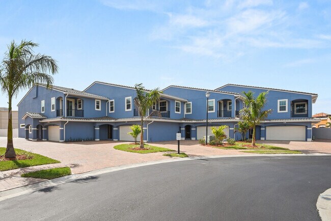 Building Photo - 132 Mediterranean Way