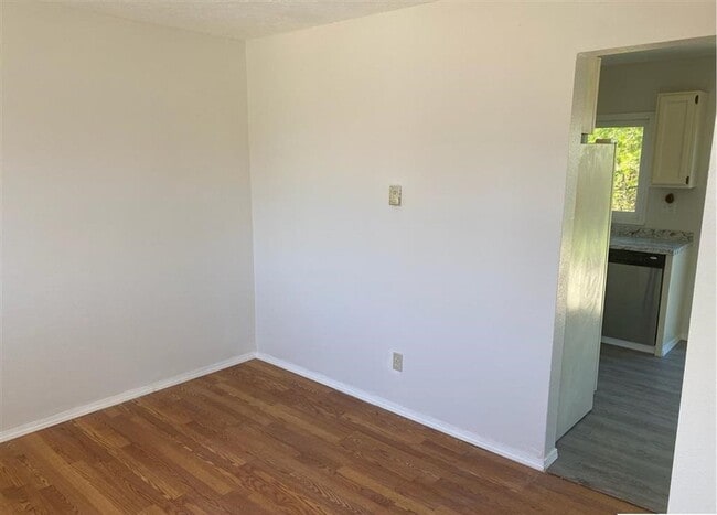 Building Photo - 2715 Inverness Blvd