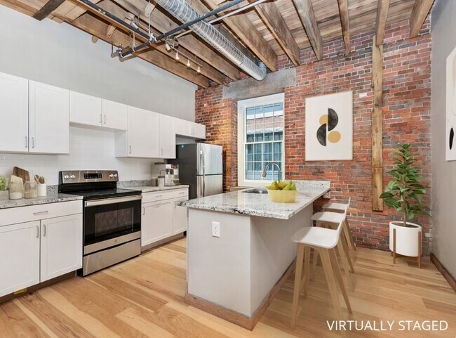 Primary Photo - 60 13th St