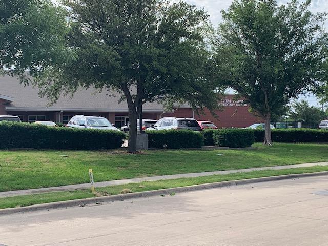 Building Photo - 5098 Roberts Dr
