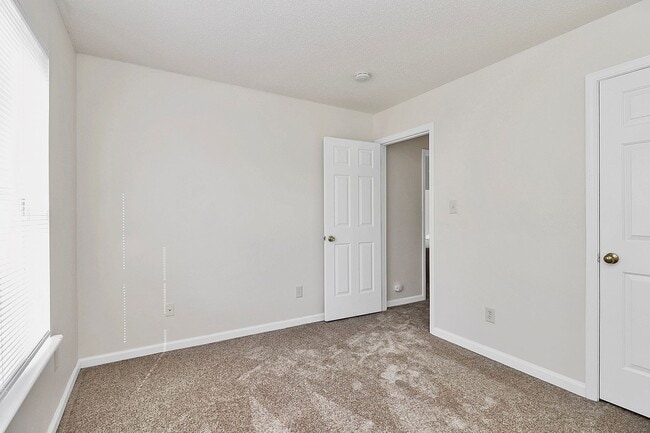 Building Photo - Updated Three Bedroom Home in Northwoods N...