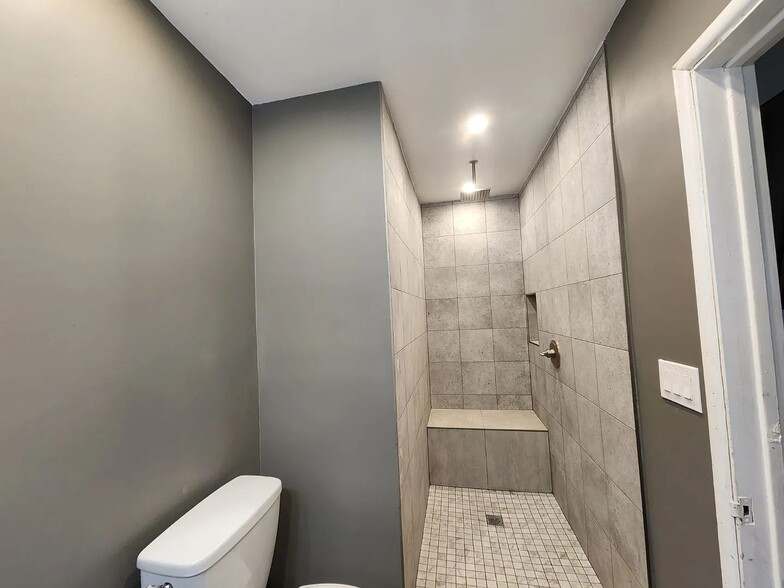 Building Photo - 14779 Nanry St