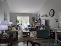 Building Photo - 1136 Tristram Cir