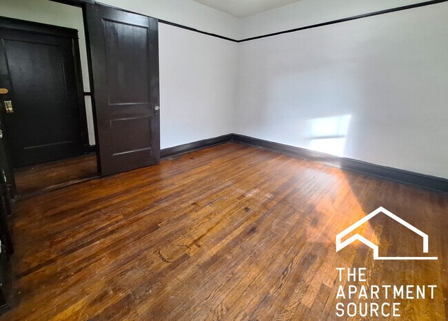 Building Photo - 4533 S Michigan Ave