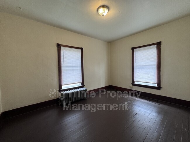 Building Photo - 825 Hamilton Blvd