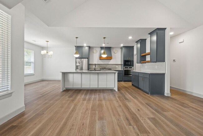 Building Photo - 1509 Padova Ave