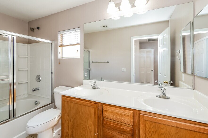 Building Photo - 296 Sweet Sugar Pine Dr