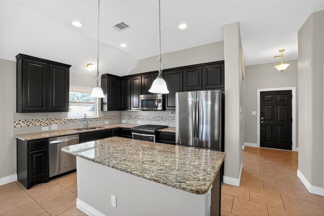 Building Photo - 6916 Etna Way