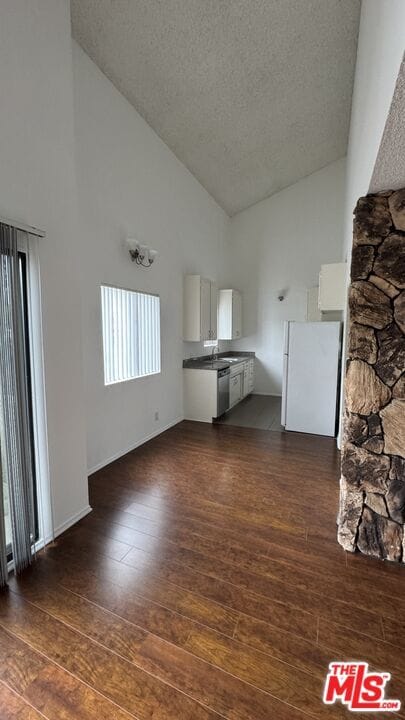 Building Photo - 3744 Delmas Terrace