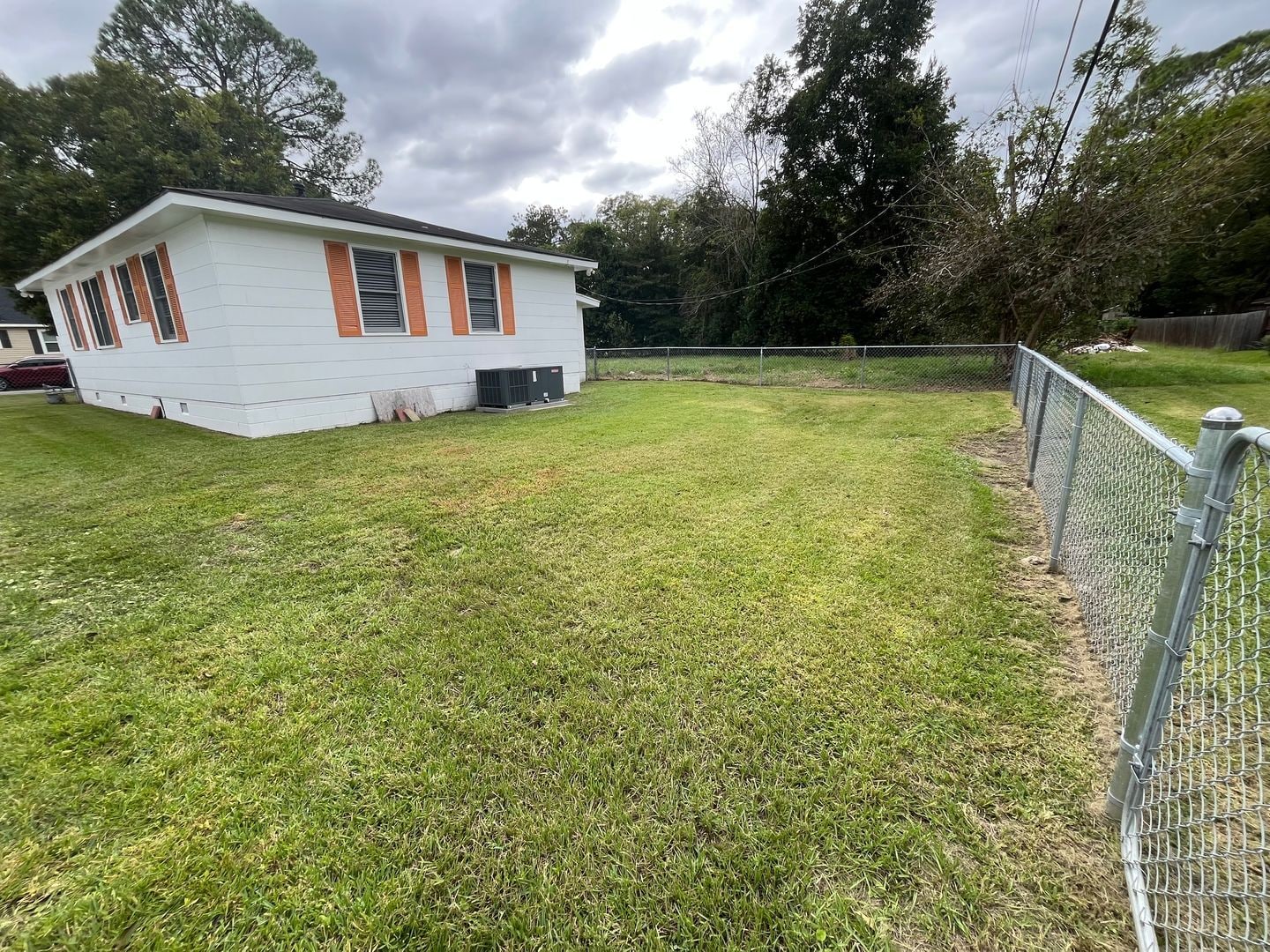 Building Photo - 1320 E 35th St