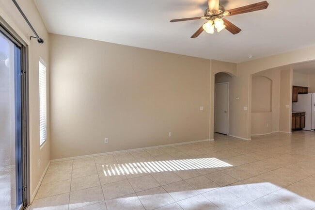 Building Photo - Located in beautiful Rancho Sahuarita!!!!!!!!!!!!