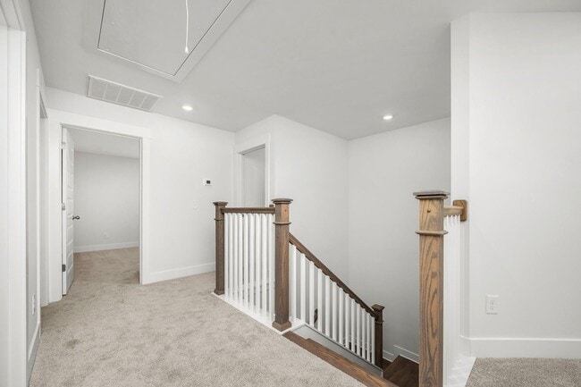 Building Photo - 2626 Unitas Dr