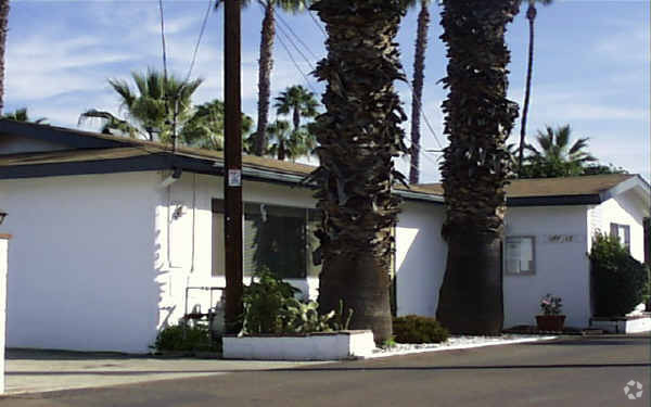 Building Photo - Ivy Trailer Park
