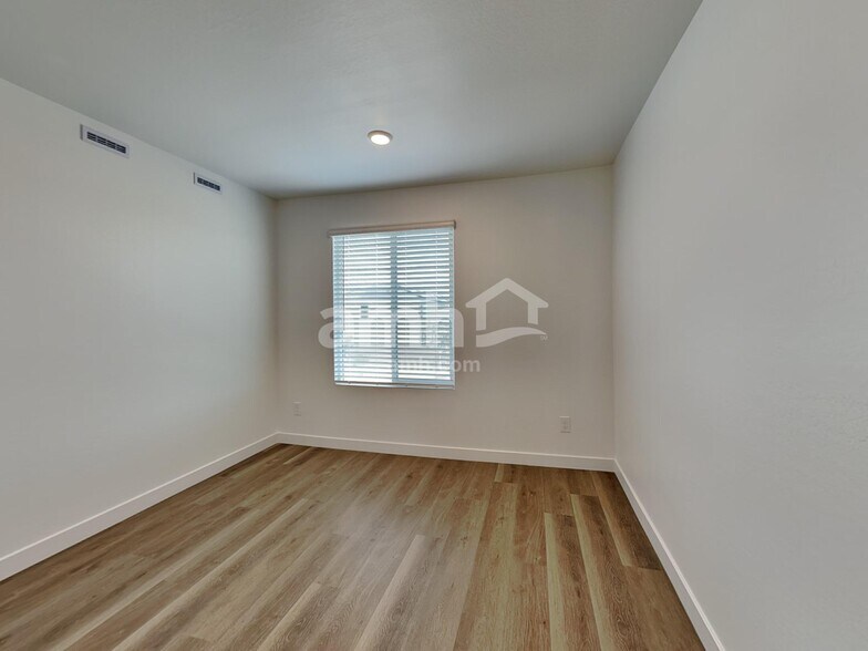 Building Photo - 14155 N Luckett Rd