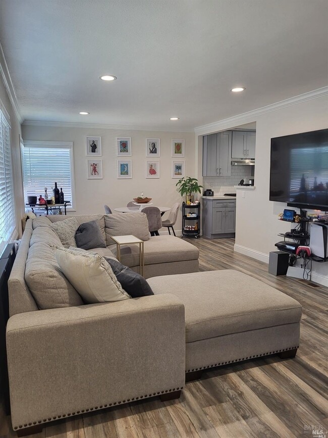 Building Photo - 120 Laguna St