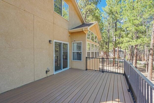 Building Photo - 15585 Timberside Ct
