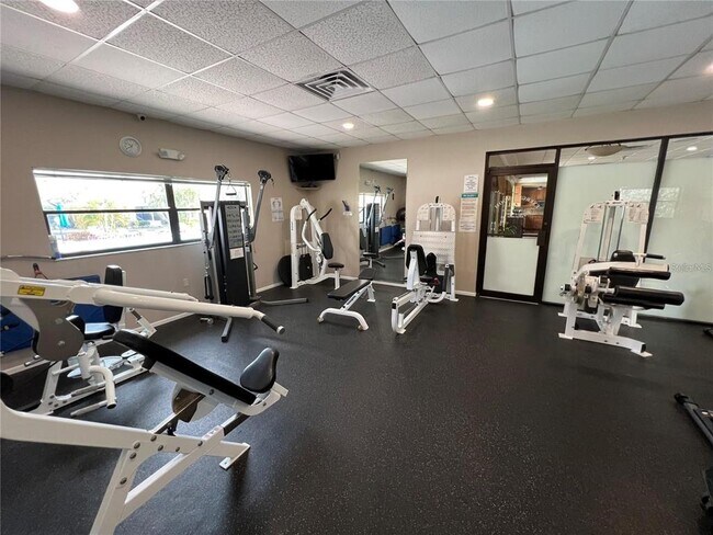 Building Photo - 1328 Pasadena Ave S