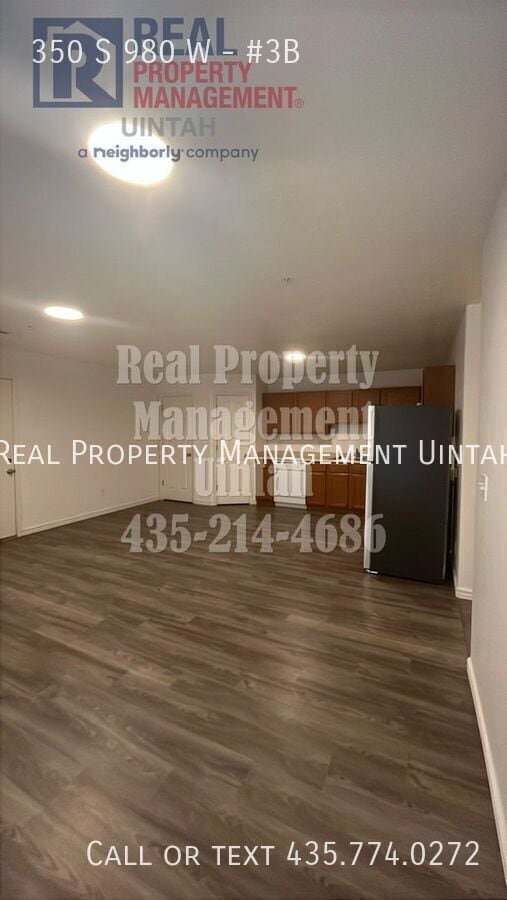 Building Photo - 980 350 S