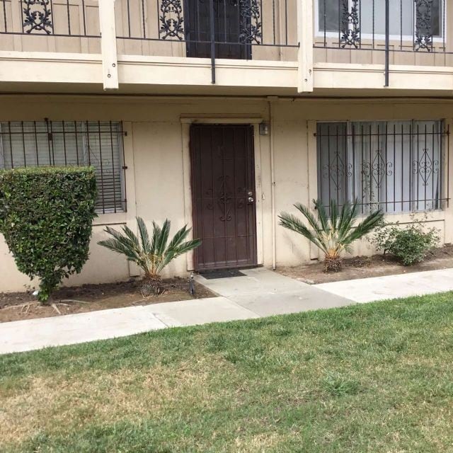 Condo For Rent in Stockton 2420 Oxford Way Stockton CA 95204