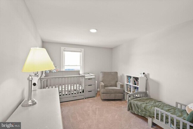 Building Photo - 580 N Braddock St