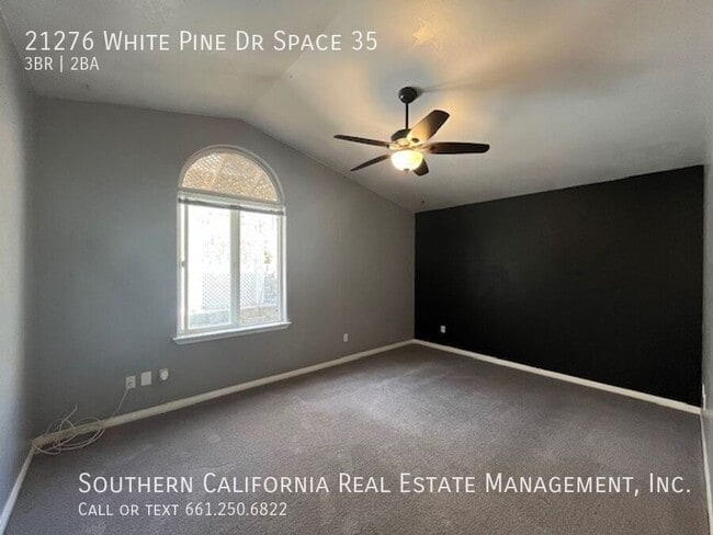 Building Photo - 21276 White Pine Dr