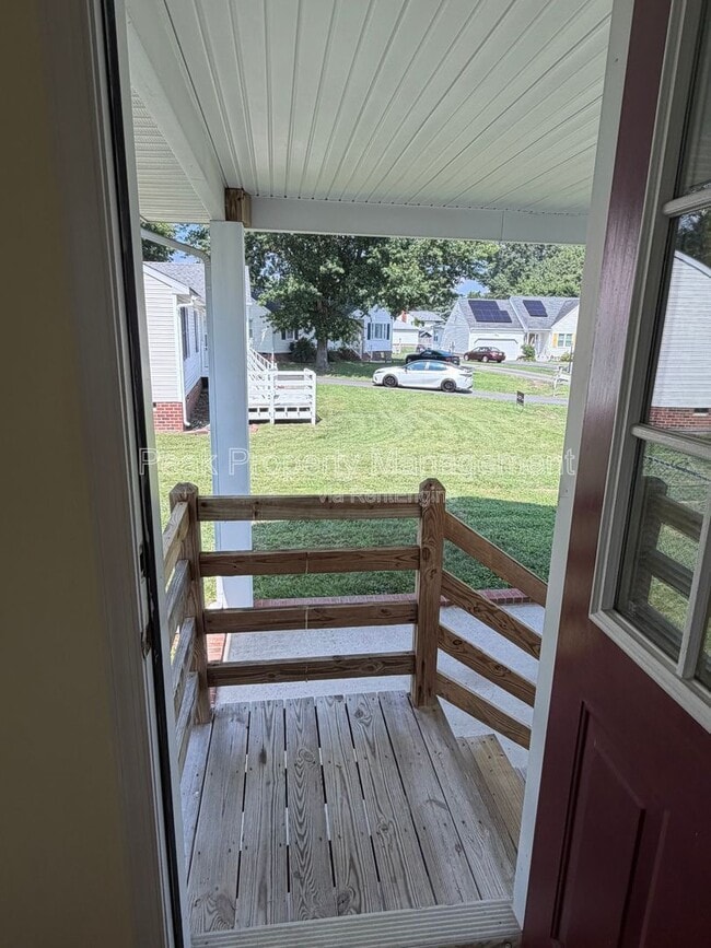 Building Photo - 6294 Simi Ct