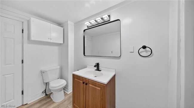 Building Photo - 511 Brown St