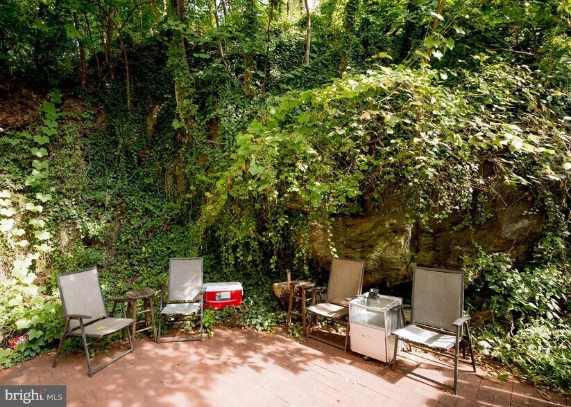 Building Photo - 4513 Silverwood St