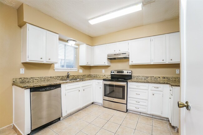 Building Photo - 4423 Quailgate Dr