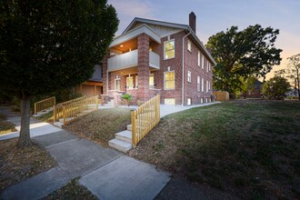 Building Photo - 605-607-607 S Champion Ave