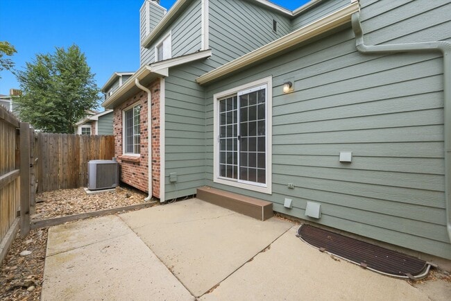 Building Photo - 13002 Harrison Dr