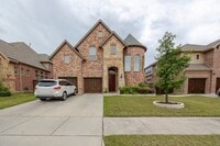 Building Photo - 5579 Lightfoot Ln