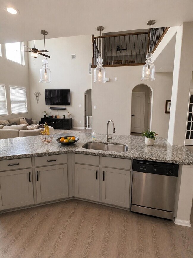 Building Photo - 221 Ashley Way