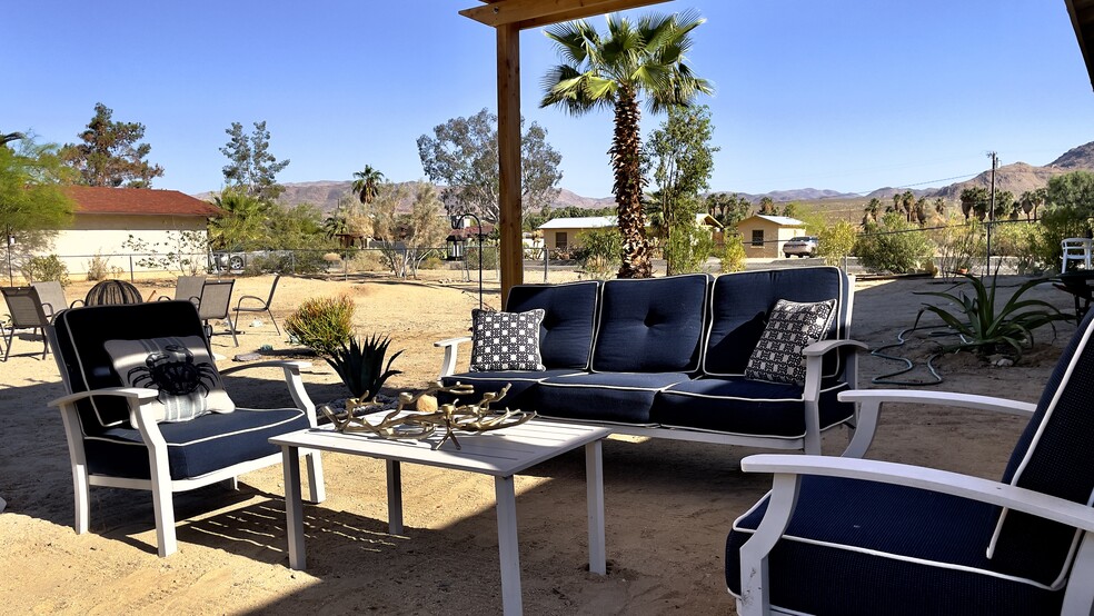 Building Photo - 6707 Palo Verde Ave