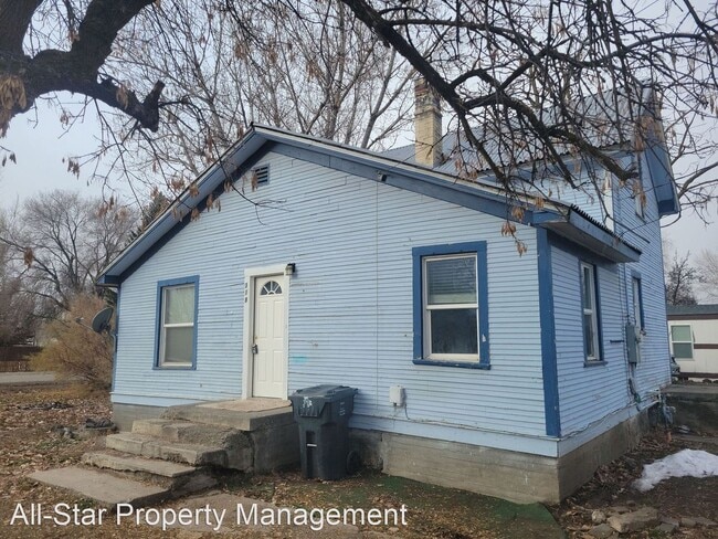 Building Photo - 3 br, 2 bath House - 318 South Date