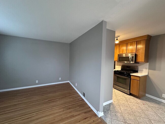 Building Photo - 6024-6026 W 35th Street